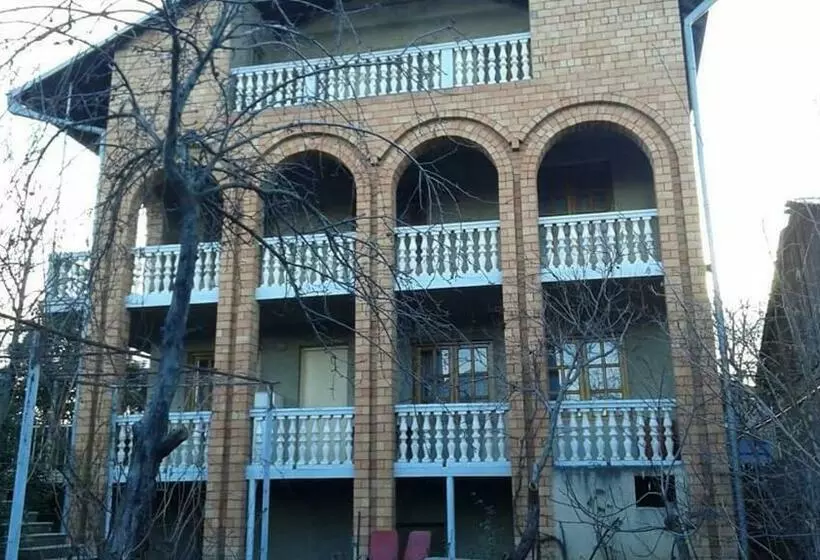 پانسیون Tbilisi Guest House We