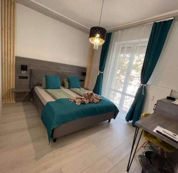 مبيت وإفطار Duna Centroom