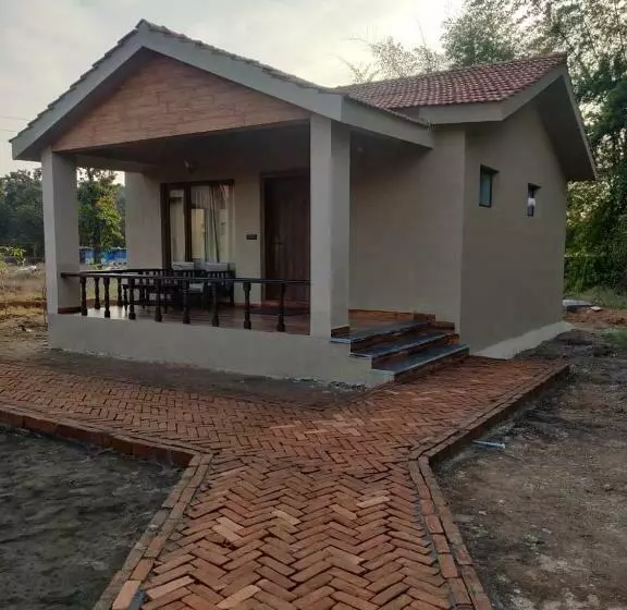 Hotelli Aranyak Resort Kanha