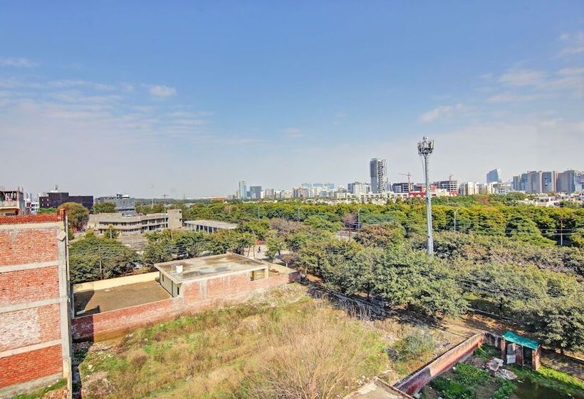 هتل Treebo The Eden Roc