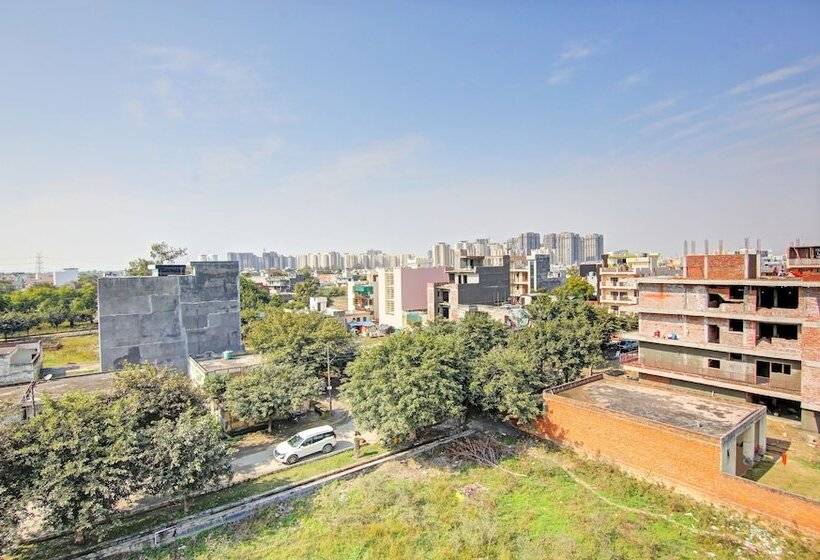 هتل Treebo The Eden Roc