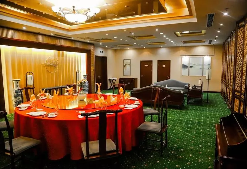 Beijing Palace Soluxe Hotel Astana