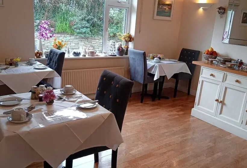 Edencrest B&b