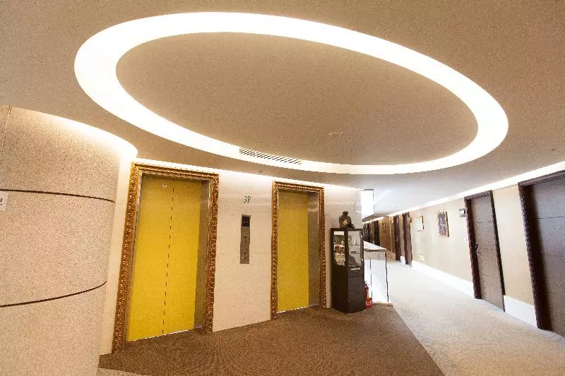 هتل Check Inn Select Taipei Nangang