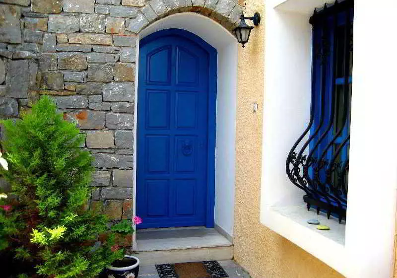 Отель Corina Apartments