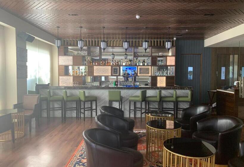 Отель Country Inn & Suites By Radisson Chandigarh Zirakpur