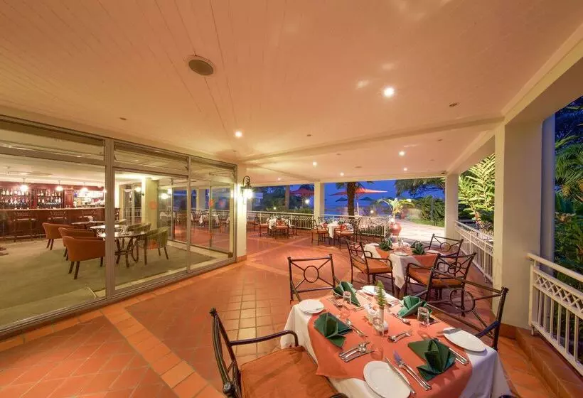 هتل Lake Kivu Serena