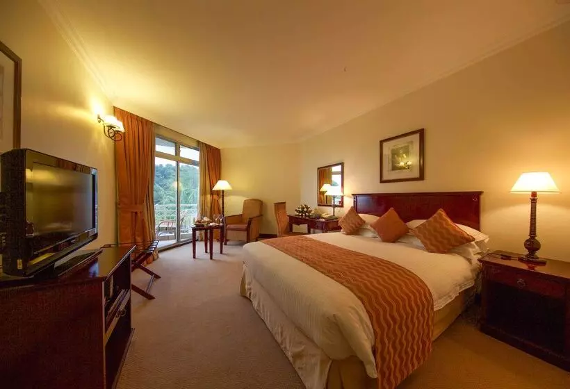 هتل Lake Kivu Serena