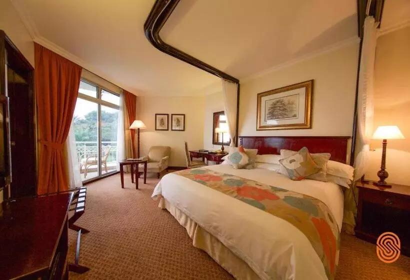 هتل Lake Kivu Serena