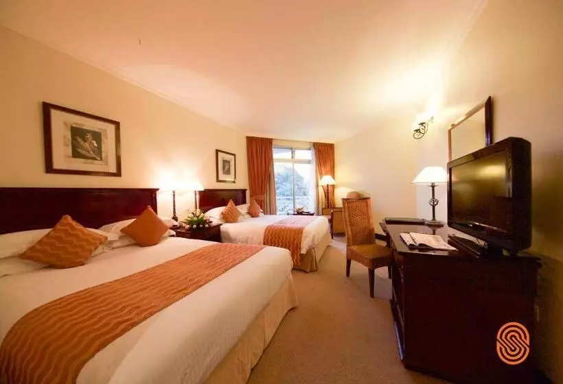 هتل Lake Kivu Serena