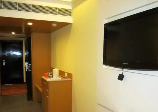 Отель Manasarovar The Fern