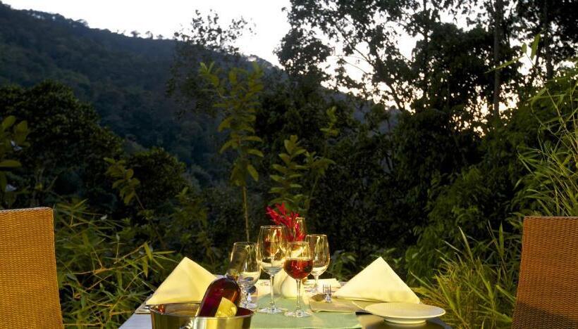 ホテル Niraamaya Retreats Cardamom Club