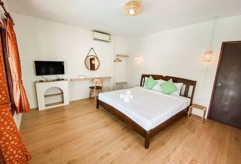 هتل House No.2 Village