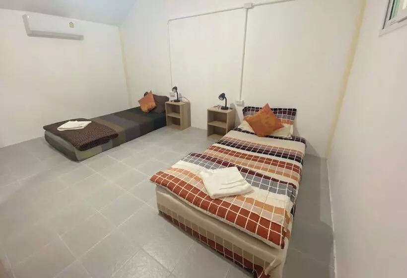 هتل House No.2 Village