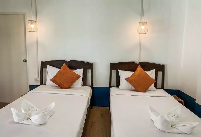 هتل House No.2 Village