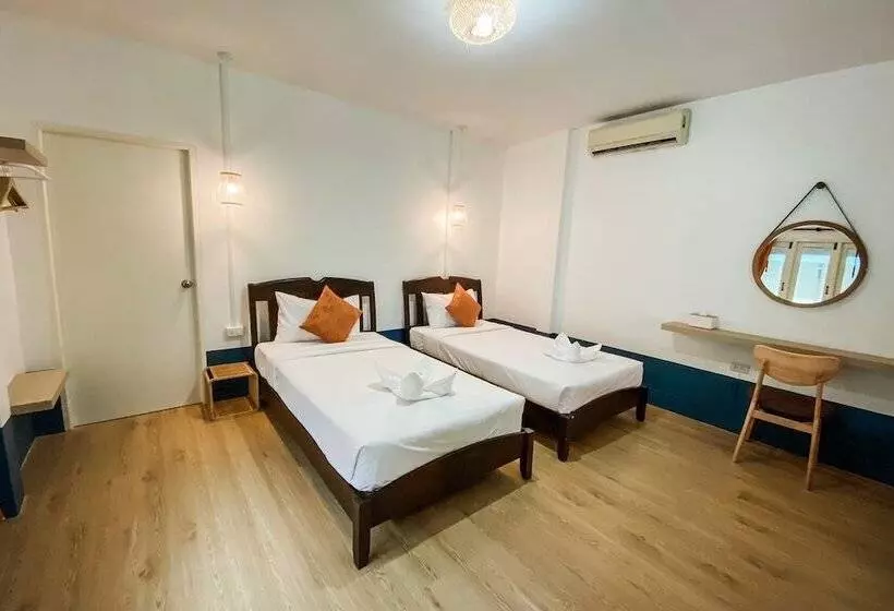 هتل House No.2 Village