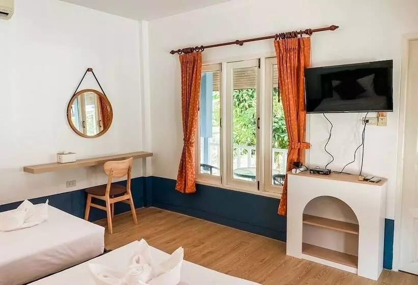 هتل House No.2 Village