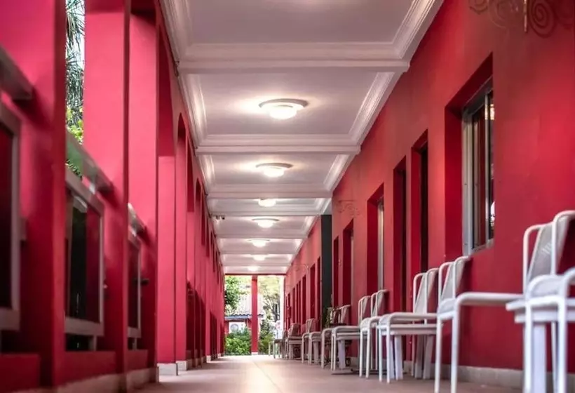 هتل Seaview Gardens