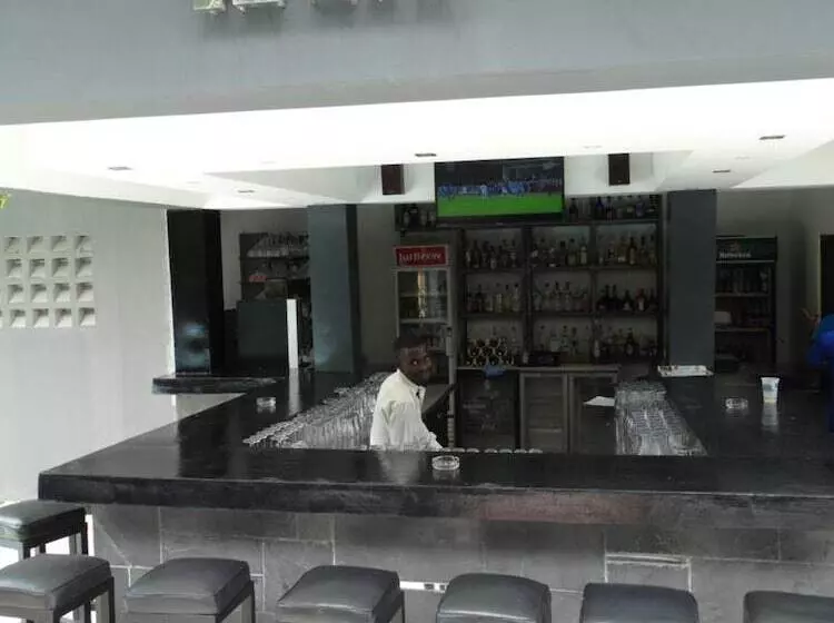 هتل Seaview Gardens