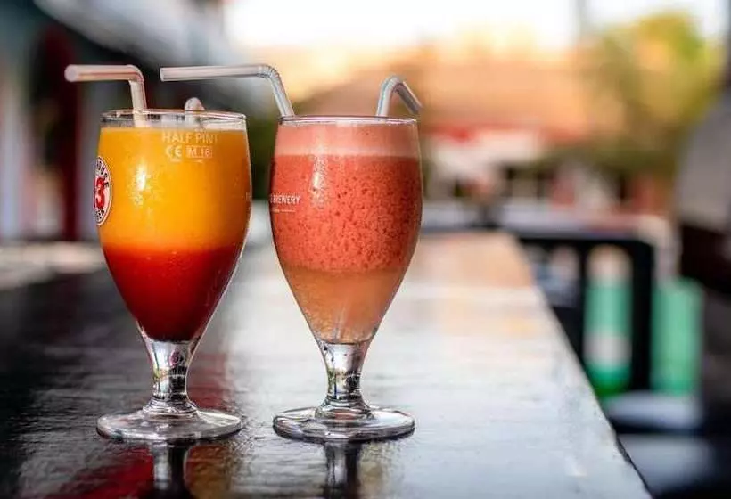 هتل Seaview Gardens