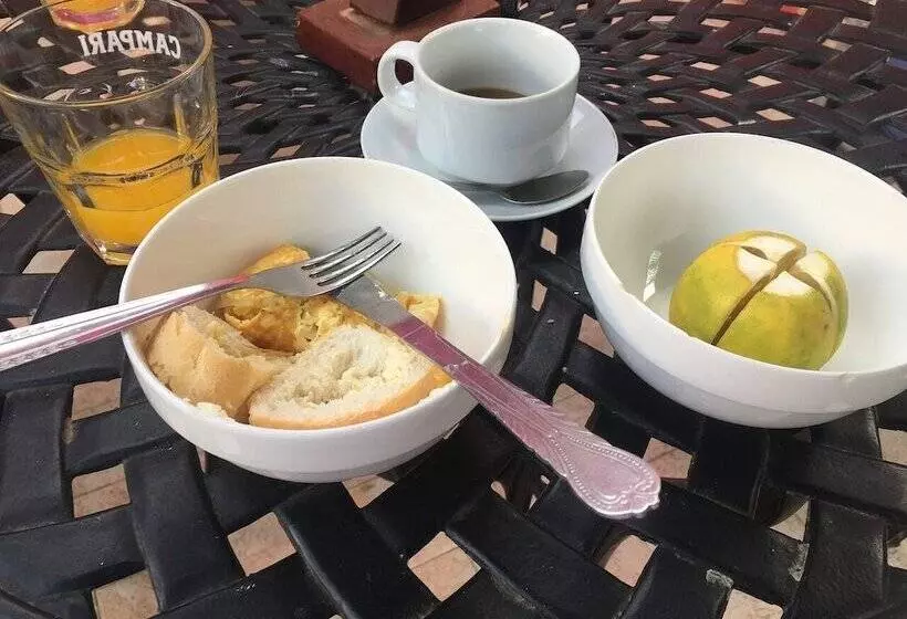 هتل Seaview Gardens