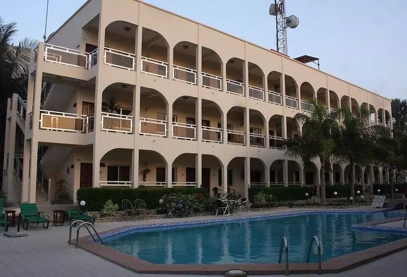 هتل Seaview Gardens