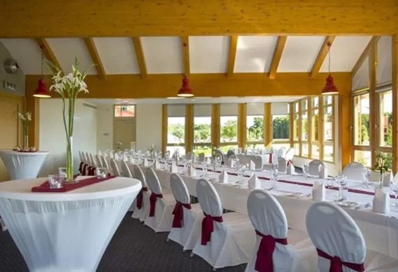 هتل Simon S Plaza