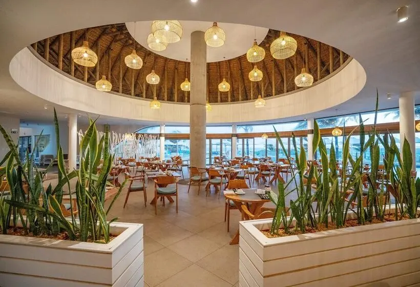 Radisson Blu Poste Lafayette Resort & Spa