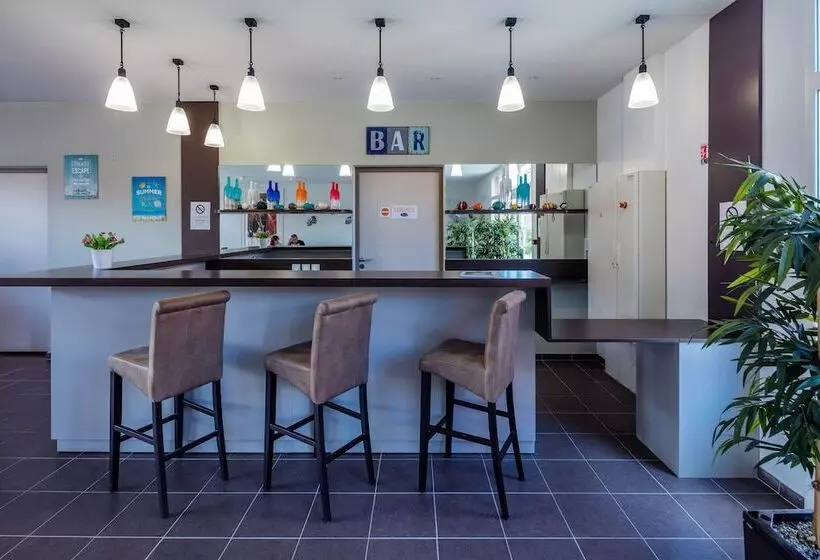 Резиденция Terres De France Le Domaine De Bacchus