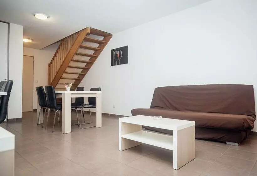 Резиденция Terres De France Le Domaine De Bacchus