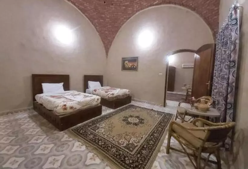 پانسیون Sekhmet Retreat Centre