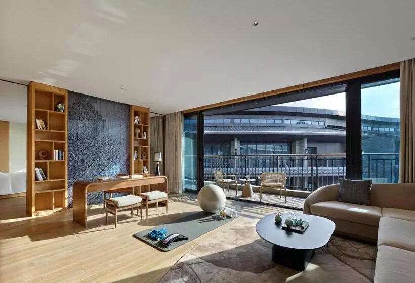 Hotelli Garrya Huzhou Lucun