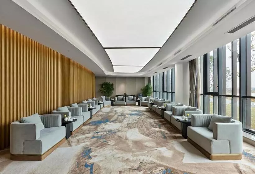 Hotelli Garrya Huzhou Lucun