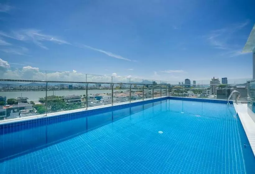 Santori Hotel And Spa