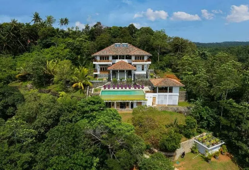 Majatalo Villa The Divine