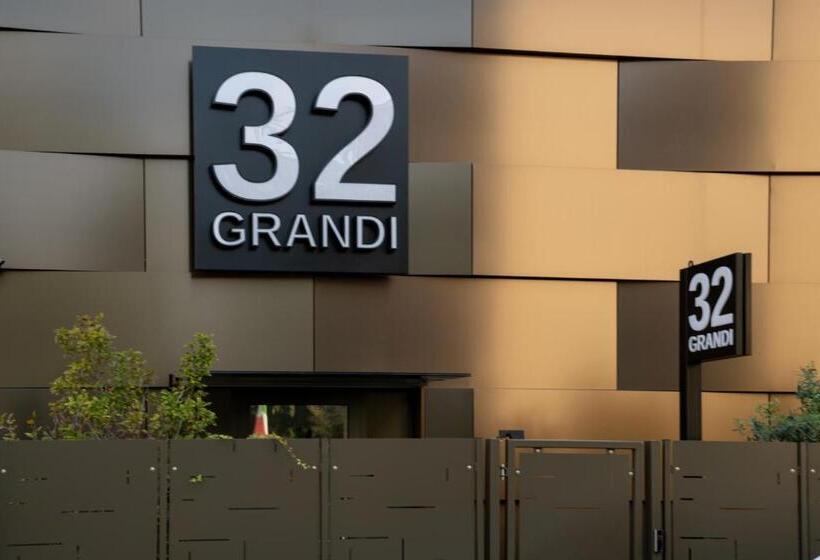Grandi 32