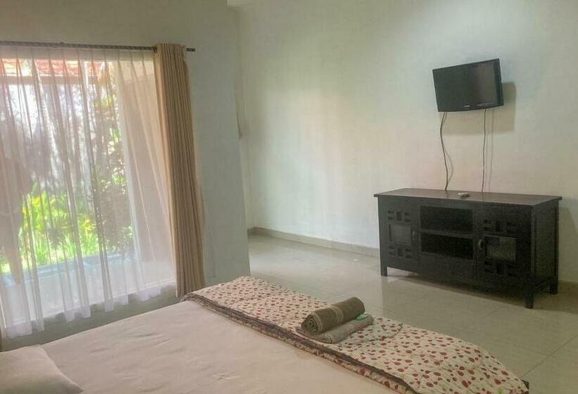 酒店 Nadia Pansion & Cottage Gianyar