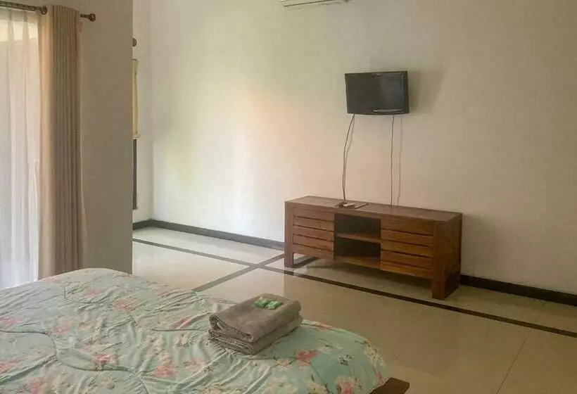 ホテル Nadia Pansion & Cottage Gianyar