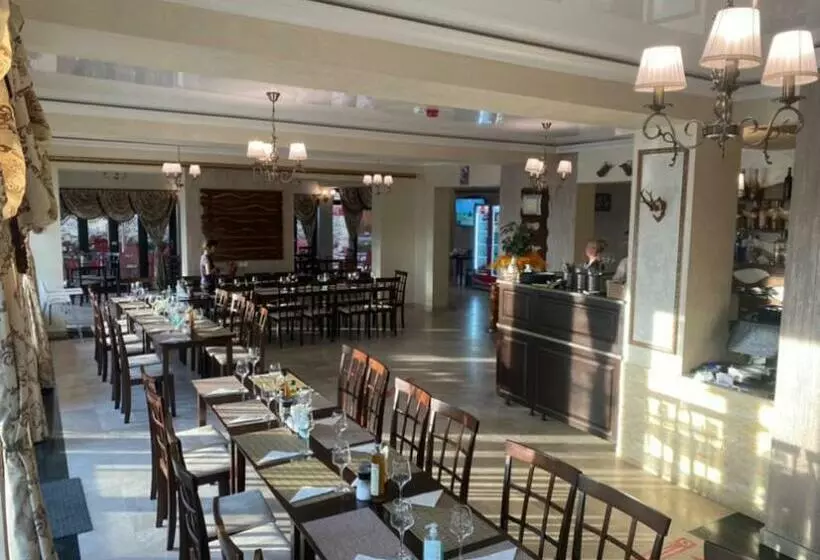 ホテル Restaurant Alessia