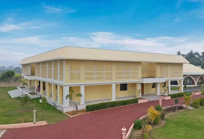 استراحتگاه The Sawai Bagh
