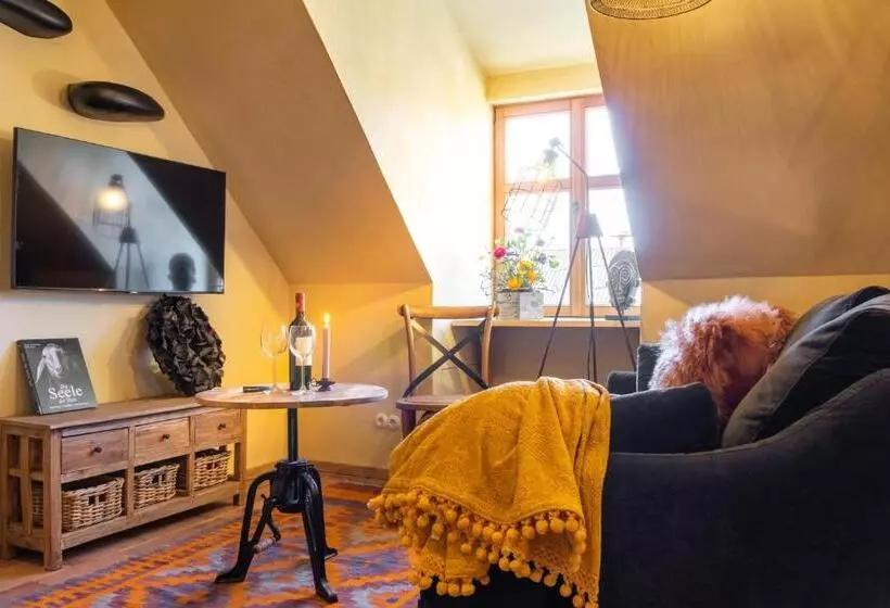 Aamiaismajoitus (B&B) Gut Leben Landresort