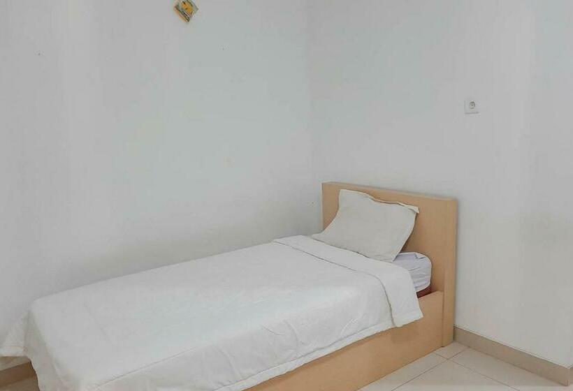 בית מלון כפרי Happyland Home Syariah Redpartner