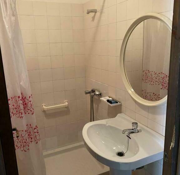 Pensão Hostatgeria I Restaurant Coll De Condreu