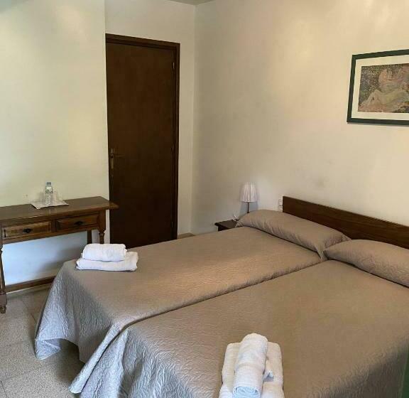 Pensão Hostatgeria I Restaurant Coll De Condreu