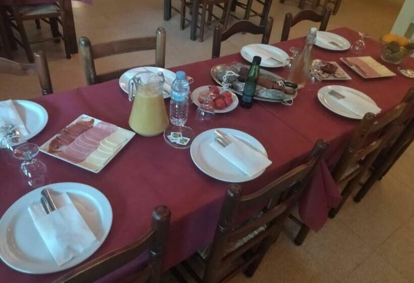 Pensão Hostatgeria I Restaurant Coll De Condreu