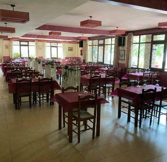 Pensão Hostatgeria I Restaurant Coll De Condreu