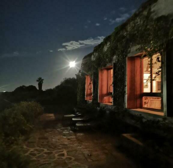 پانسیون Villa Curiazzi Guesthouse Viale La Pelosa 16