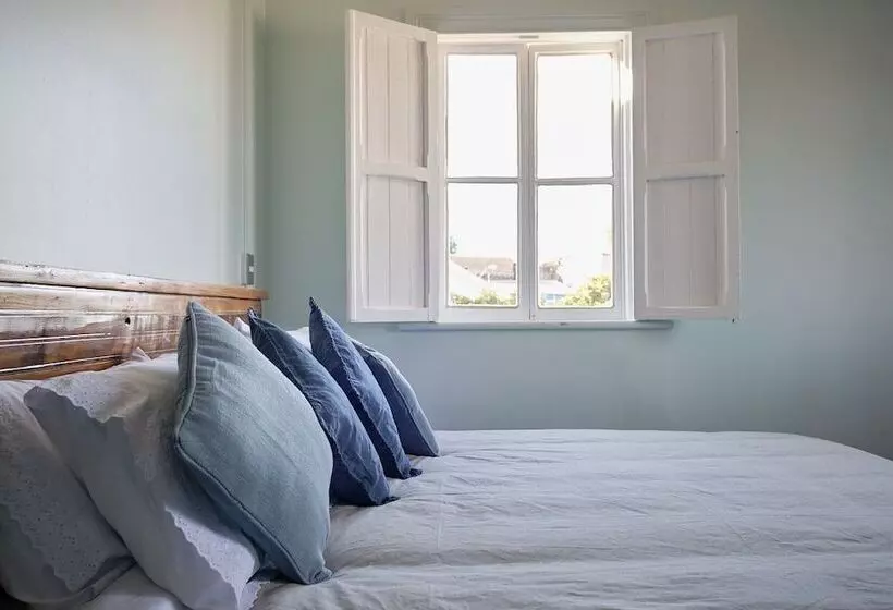 تختخواب و صبحانه Faro Azul Valparaíso Cerro Alegre