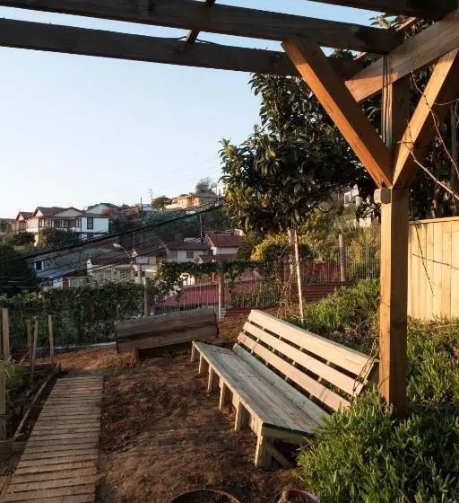 تختخواب و صبحانه Faro Azul Valparaíso Cerro Alegre