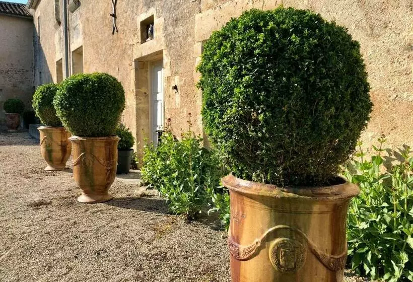 Aamiaismajoitus (B&B) Logis De La Touche